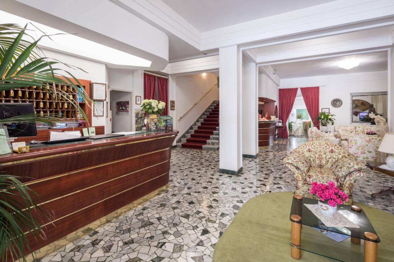 Hotel Astor Victoria Forte dei Marmi Exterior foto