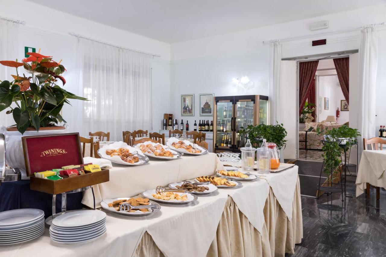 Hotel Astor Victoria Forte dei Marmi Exterior foto